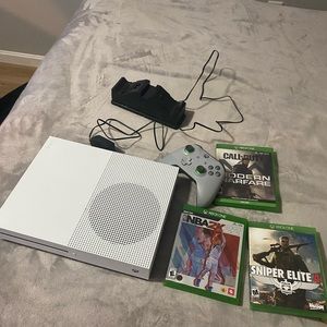 White Xbox One 500 Gb